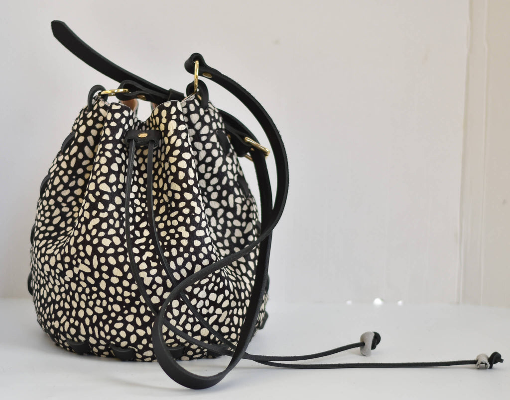 Stitchless Bucket Bag Pattern and Tutorial