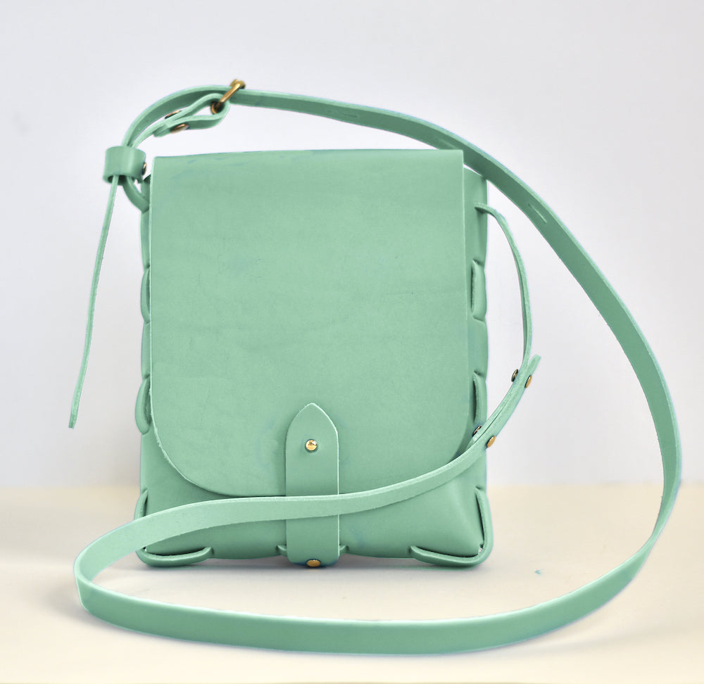 Stitchless Mini Bag Pattern and Tutorial