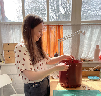 Make a Stitchless Bucket Bag or Saddle Bag in a Day Workshop